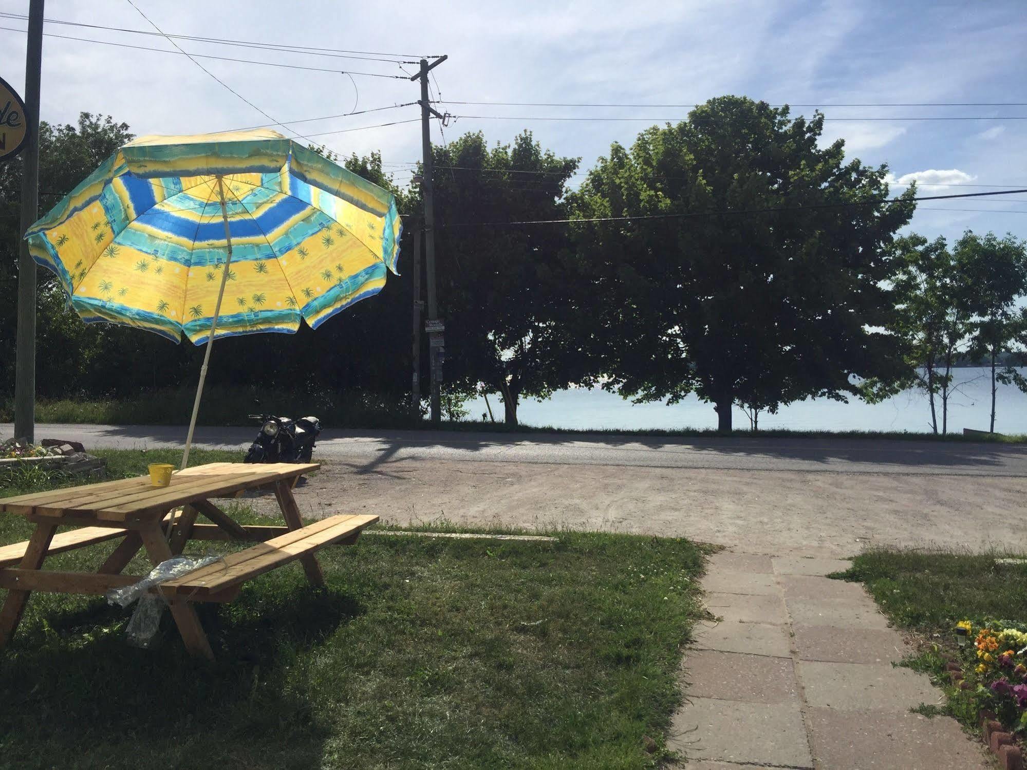 湖滨酒店 奥里利亚 外观 照片